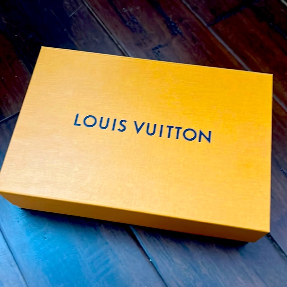 Louis Vuitton magnetic box 11x7.5x3.5 inches